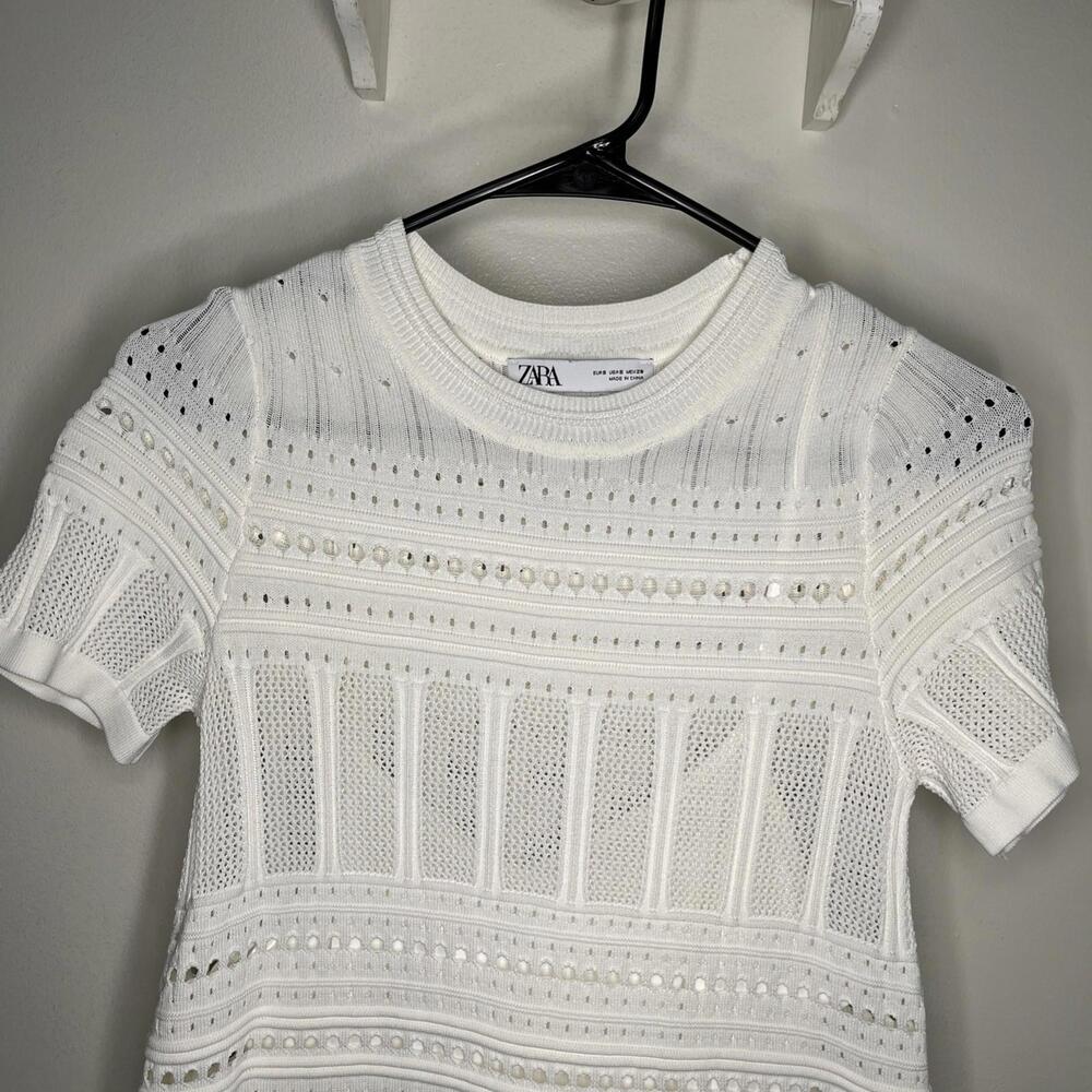 Zara Dress White Crochet Knit Bodycon Mini Scoop Neck Lined Size Small - Picture 3 of 7
